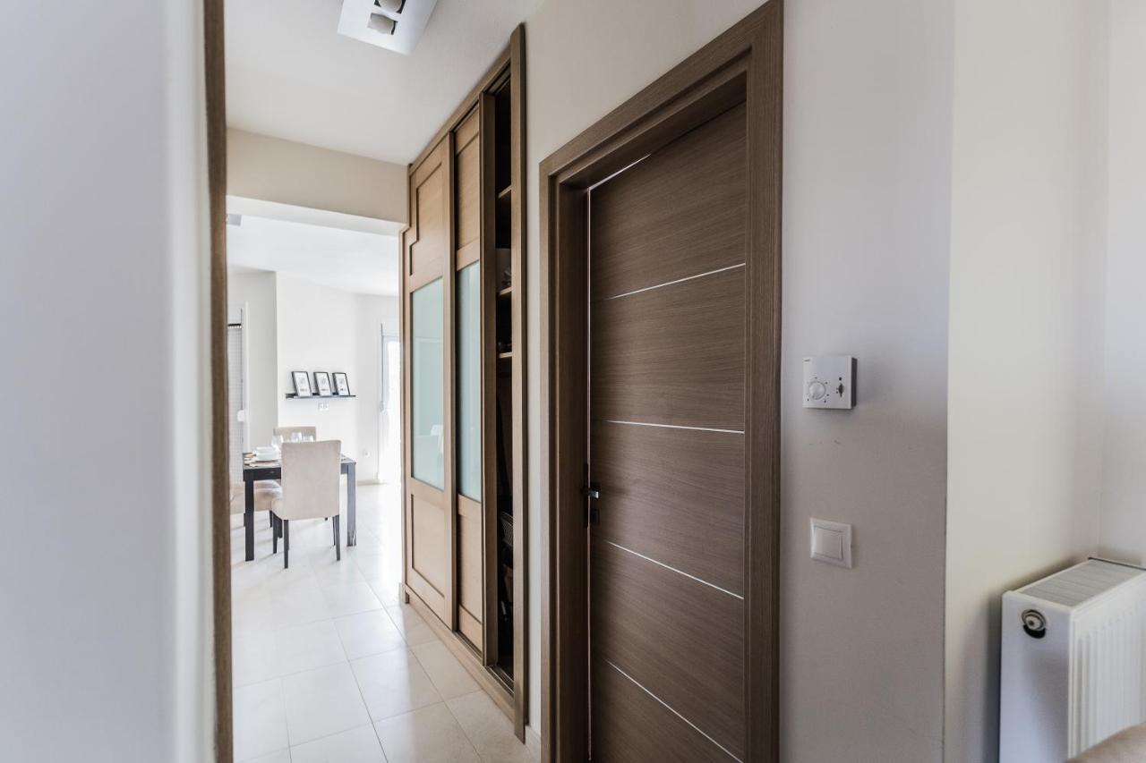 μodern With Big Garden Apartment Epanomi